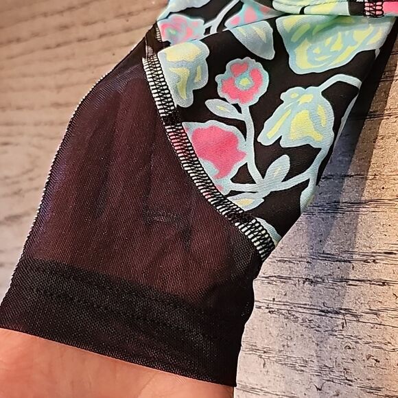 Girls size S floral Under Armour leggings NWOT - Picture 12 of 13